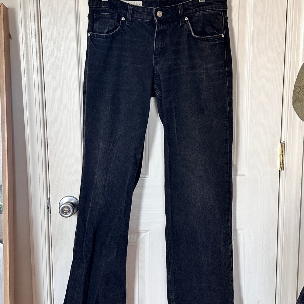 Zara Low-to-Mid-Rise Straight-Leg Jeans